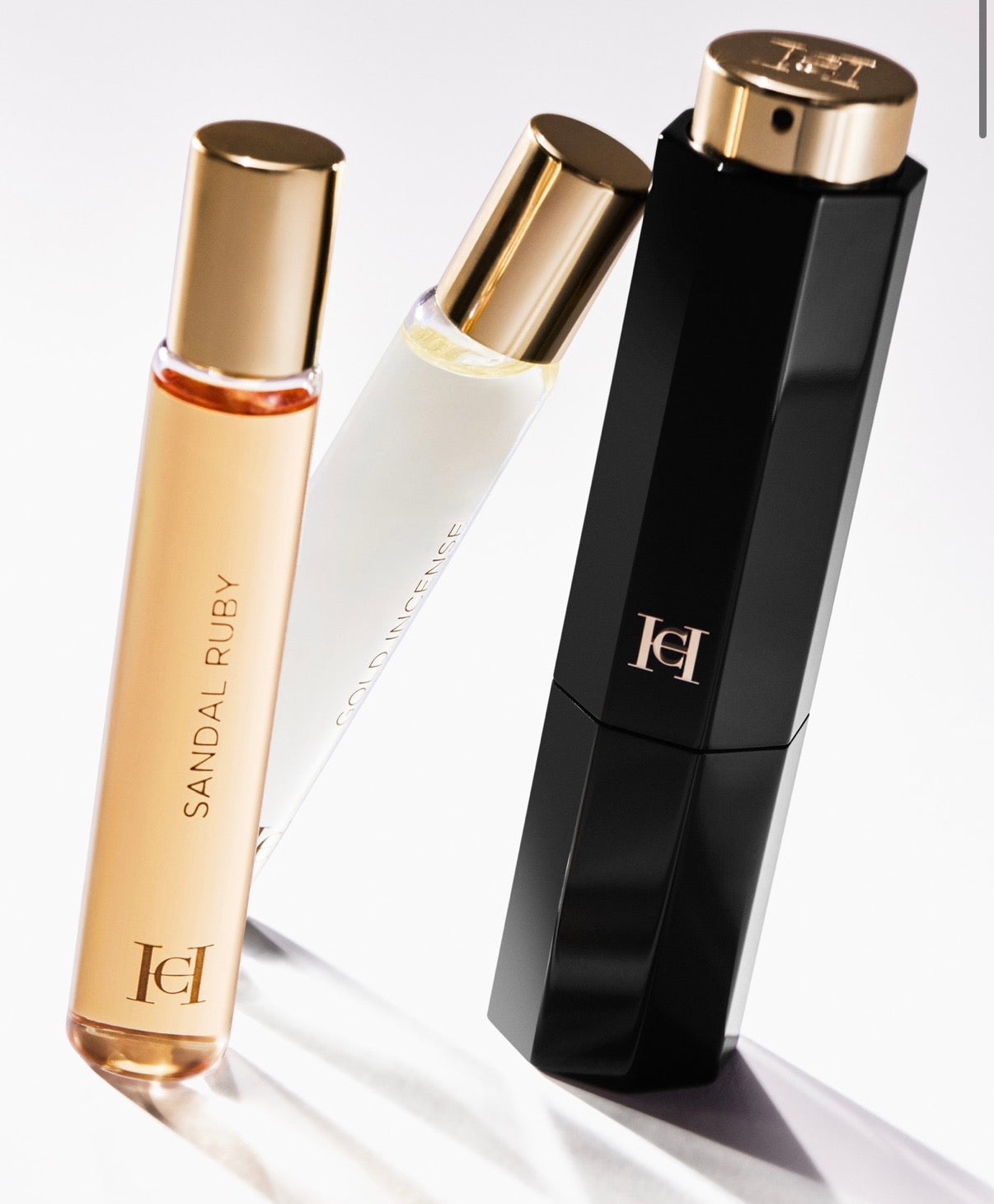 Carolina Herrera Travel Set Mystery Tobacco, Sandal Ruby, Gold Incense 3 X 20 ml
