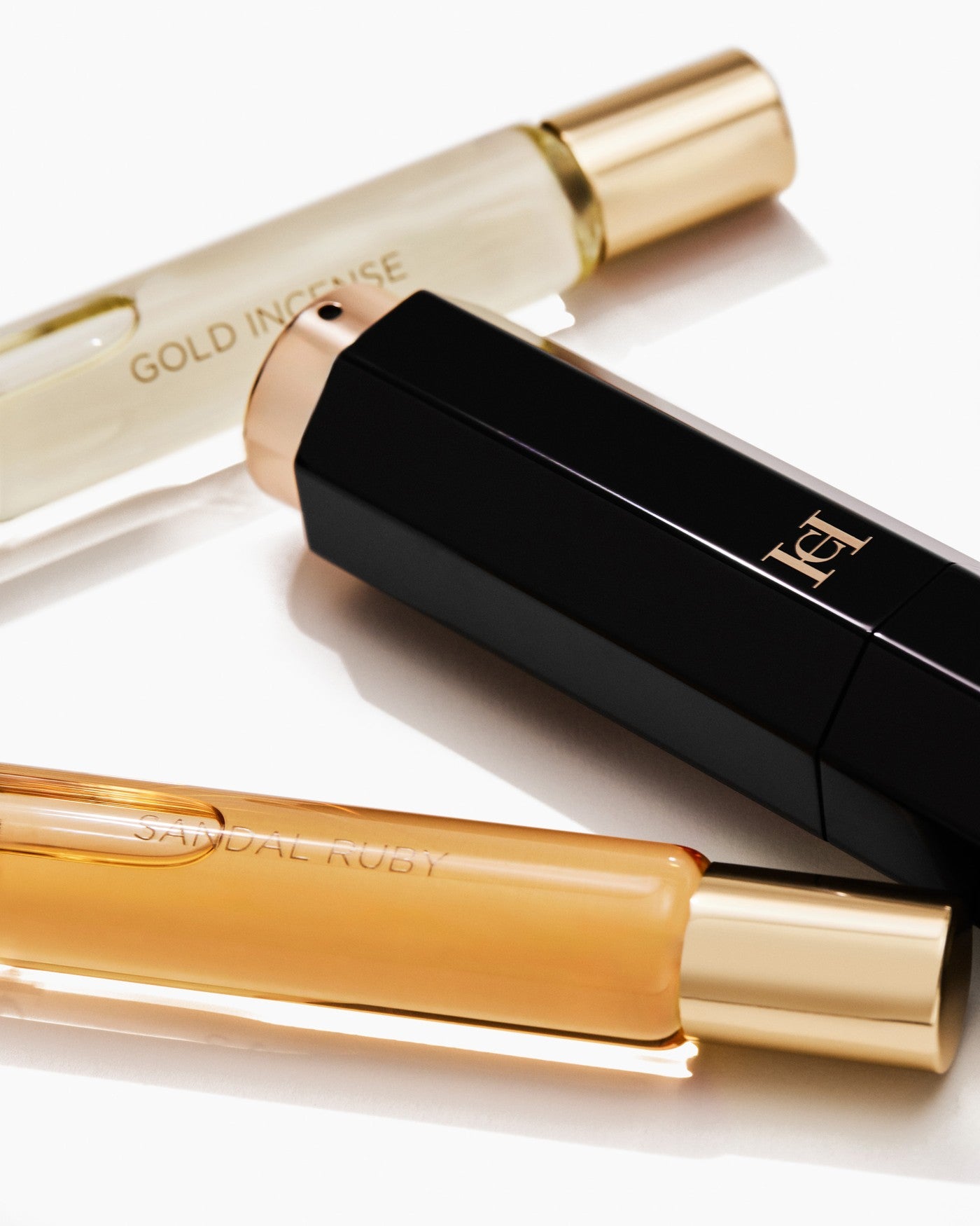 Carolina Herrera Travel Set Mystery Tobacco, Sandal Ruby, Gold Incense 3 X 20 ml