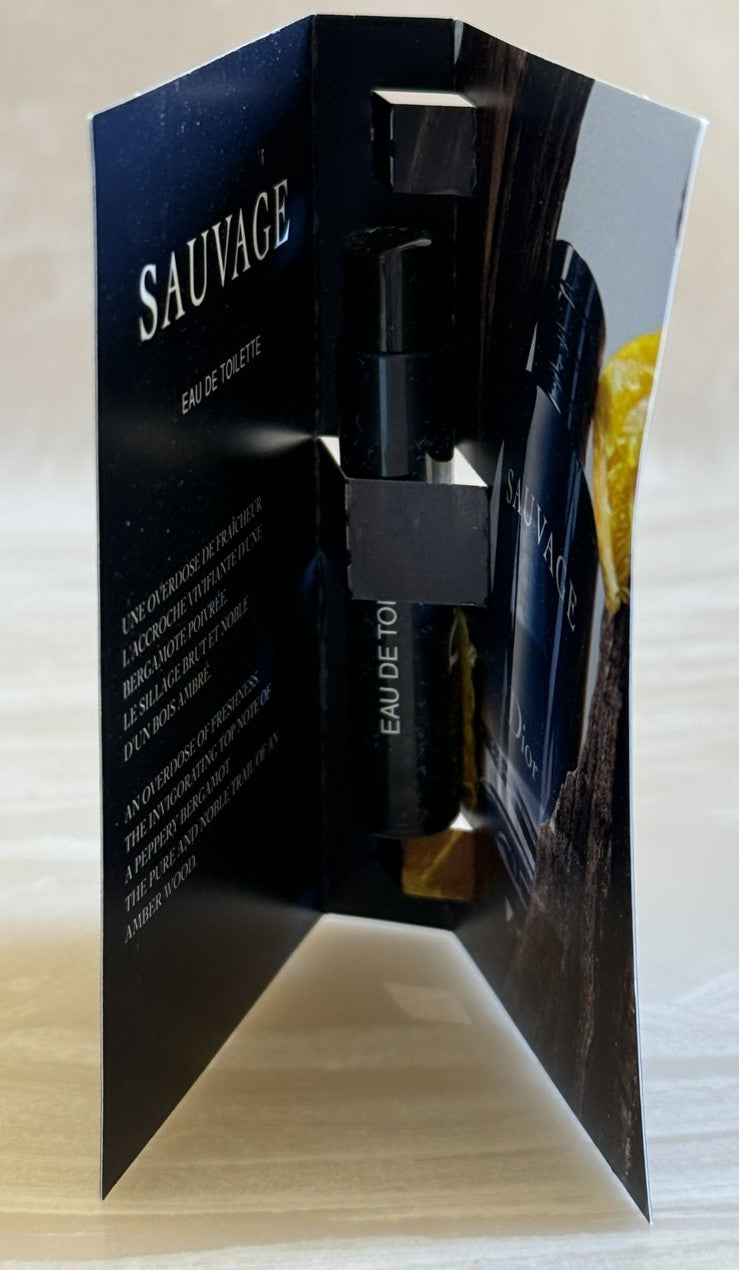 Dior Sauvage Eau De Toilette Mini Spray Vial 1 ml (0.03 oz)